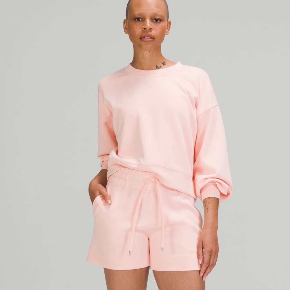 NWT lululemon perfectly oversized cropped crew softstreme size 12 (pink mist)